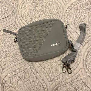 ✨NWT✨Vooray gray sidekick crossbody bag